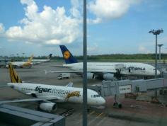 Singapore Changi Airport (SIN)