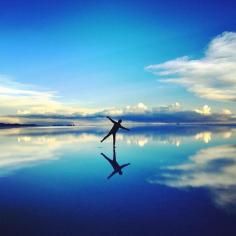 #mobilephotography, #old, #art, #photo, #travel, #heritage, #imgflow, #instagood, #amazing, #tanisan, #iphoneography, #magic, #awesome, #photooftheday, #cool, #rise, #air #bolivia #sky #blue #solt #lake #uyuni - @imgflow- #webstagram