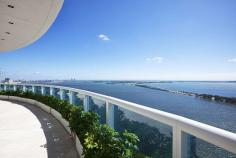 Apartment: Amazing Balcony With Modern Outdoor Furniture ...