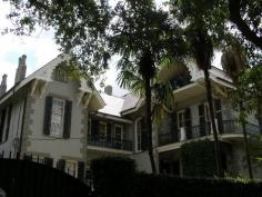 Sandra Bullock's beautiful house in the Garden District.