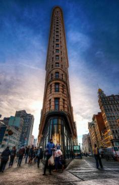 One of many New York Landmarks, the Flatiron Building .