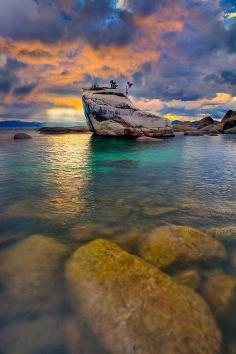 Bonsai Rock - Lake Tahoe