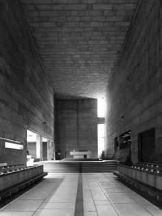 Couvent Sainte-Marie de la Tourette, Eveux-sur-l’Arbresle, France, 1953 - Le Corbusier.