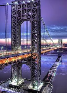 Manhattan Bridge, New York City, United States.