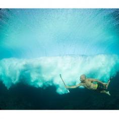 Dorian sniffing around the Reefs with his GoPro. blog.swell.com/...