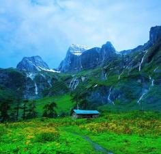 Barun Valley, Nepal photo via amey