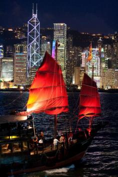 HK Junk in Victoria Harbour