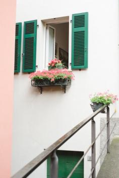 Lake Como mini guide: www.stylemepretty... | Photography: cgpgraham.com/