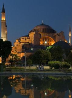 Atardecer en Santa Sofia  Istanbul-visited while on a Seven Seas cruise in 1988.