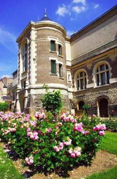 Le pavillon Anne de Beaujeu.  Moulins, Allier \\  Auvergne, France.