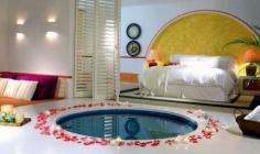 Romantic bedroom with Pool Entrance