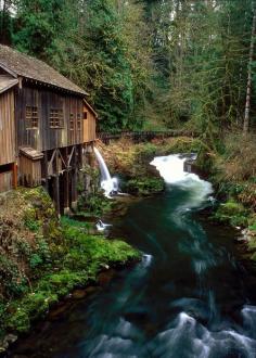 Cedar Creek Grist Mill | Washington, United States of America. - by Zeb Andrews.