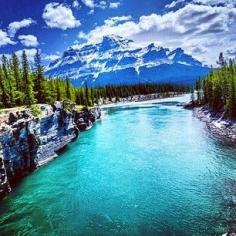 Banff is naturally beautiful, but these national park lodges are just a nice. Photo courtesy of meera_ejaz on Instagram.