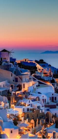 Sunset in Oia - Santorini, Greece