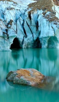 Angel Glacier, Canada