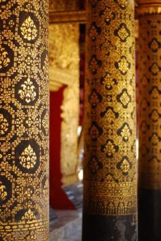 Beautiful patterns at Wat Mai temple, Louang Phabang - Photo by Vera  Jean-Christophe