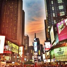 America's top tourist attraction sure looks nice at sunset. Photo courtesy of mo_brady on Instagram.