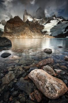 Mount Fitz Roy from Laguna de los Tres, Los Glaciares National Park, Patagonia, Argentina.