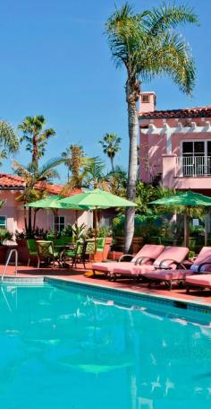 Lounge poolside, where stars like Greta Garbo and Charlie Chaplin used to come to relax.