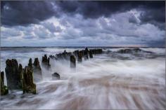 Into the water by Robert Alderliefste on 500px