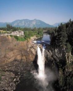 Destination Wedding Location Scout: Snoqualmie, Washington