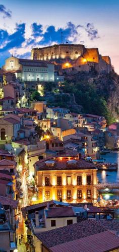 
                        
                            Scilla ~ Calabria, Italy
                        
                    