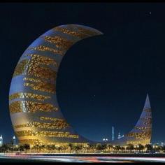 Crescent Moon Tower in Dubai!! = the ultimate "Capture a Crescent" pic!! Lol