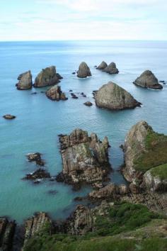 
                        
                            Nugget Point Lighthouse, Ahuriri Flat, New Zealand
                        
                    