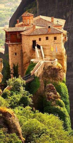 #Cliff #Top, #Meteora, #Greece en.directrooms.co...