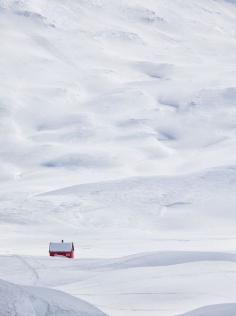 
                        
                            Little red cabin
                        
                    