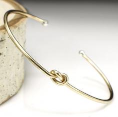 Gold Knot Bracelet