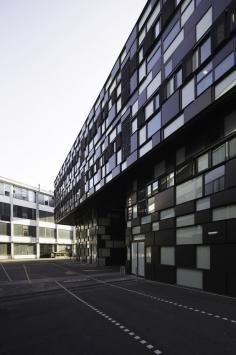 
                        
                            Businesspark Breitensee | HOLODECK architects; Photo: Wolfgang Thaler | Archinect
                        
                    