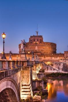 
                        
                            Castillo Sant'Angelo, Roma, Italia
                        
                    