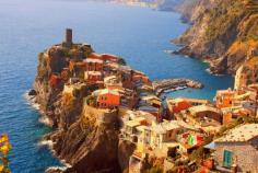 
                        
                            Vernazza, a gem in Italy's Cinque Terre. Click the photo to find out how to get this shot, as well as 9 other great views of Italy! www.walksofitaly.com
                        
                    