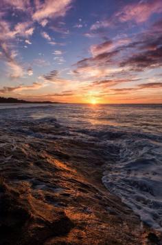 
                        
                            Cylinder Beach, Point Lookout, Australia
                        
                    