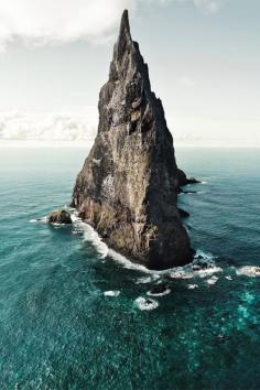 Ball's Pyramid, Lord Howe Island Marine Park in Australia