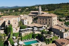 Hôtel Crillon le Brave, near Avignon, occupies  a hilltop hamlet