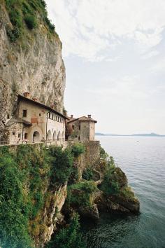 Eremo di Santa Caterina del Sasso (by Laszlo_Gerencser)