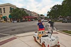 
                        
                            One of the main stops on Route 66 in Illinois is Pontiac, where mini cars are scattered around town and memorials honor Abraham Lincoln
                        
                    