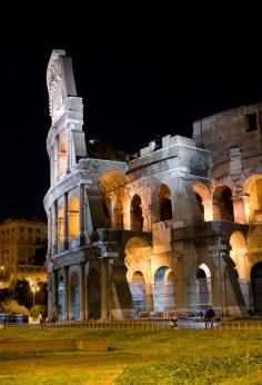 
                        
                            Colosseum at Night, Rome, Italy
                        
                    