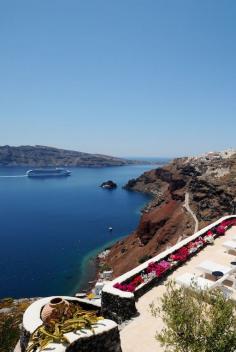 Exceptional service, spotless rooms and, of course, those caldera views are all you need to make this an unforgettable stay in Greece.