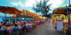 Cheung Chau Seafood Street