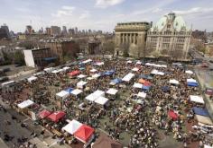 
                    
                        Brooklyn Flea Market
                    
                