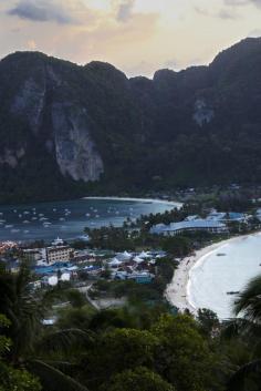 
                    
                        Phi Phi Islands
                    
                