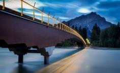 
                    
                        Footbridge over the Bow: Photo credit: Paul Zizka | Bustler
                    
                