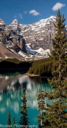 Moraine Lake www.travelswithtr...