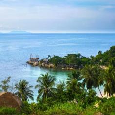 
                    
                        Haad Yao, one of my favorite beaches on Koh Phangan.
                    
                