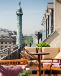 
                    
                        Park Hyatt Paris Vendôme, winner of the Fodor's 100 Hotel Awards for the Trusted Brand category #travel
                    
                