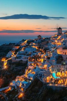 
                    
                        Sunset in Oia, Santorini, Greece
                    
                