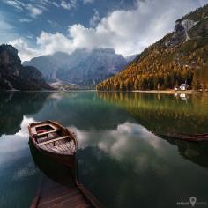 
                        
                            Lago di Braies
                        
                    